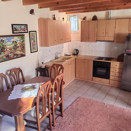 Villa Plataniotissa Mansion à Kalavryta Extérieur photo