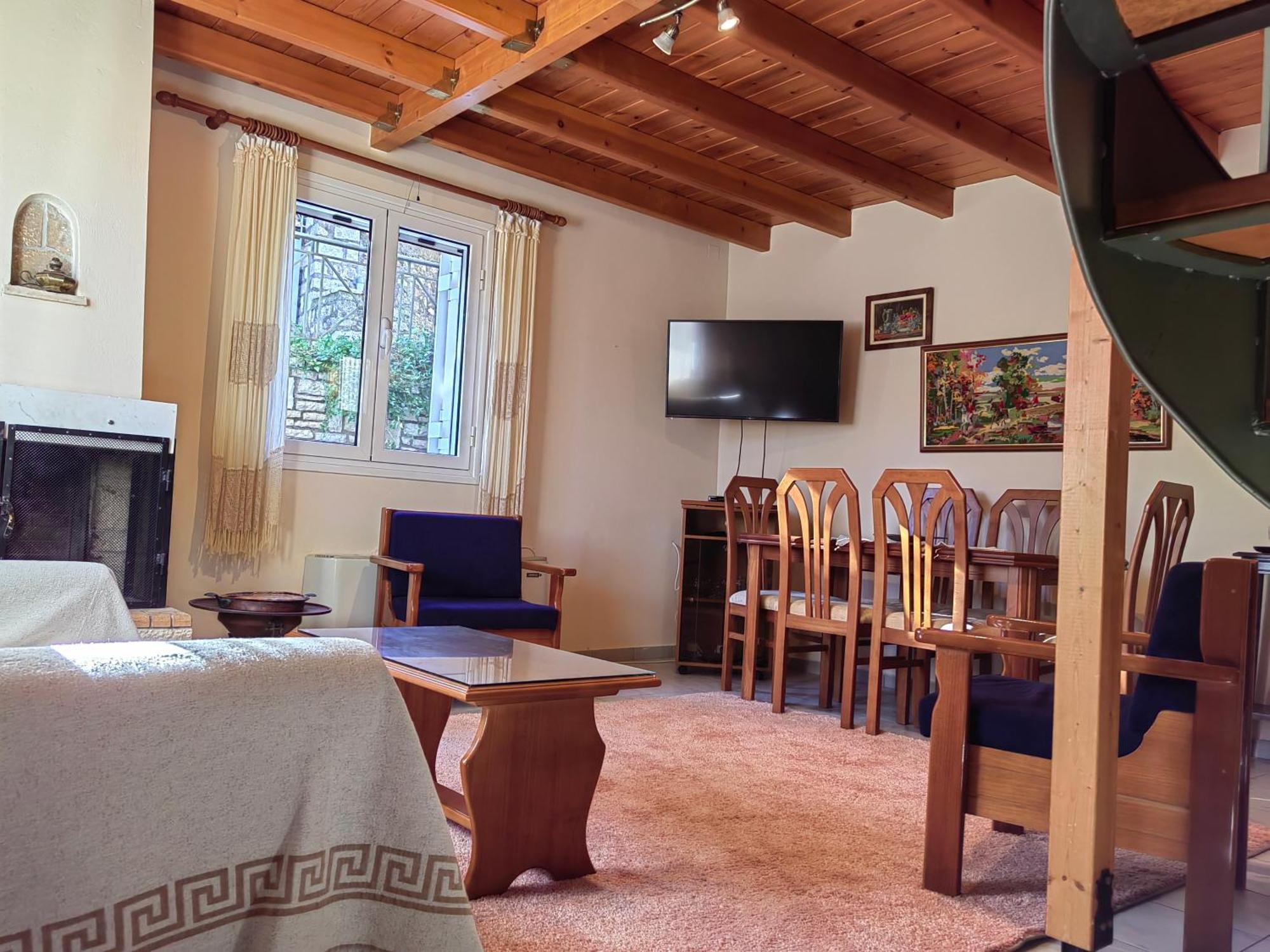 Villa Plataniotissa Mansion à Kalavryta Extérieur photo